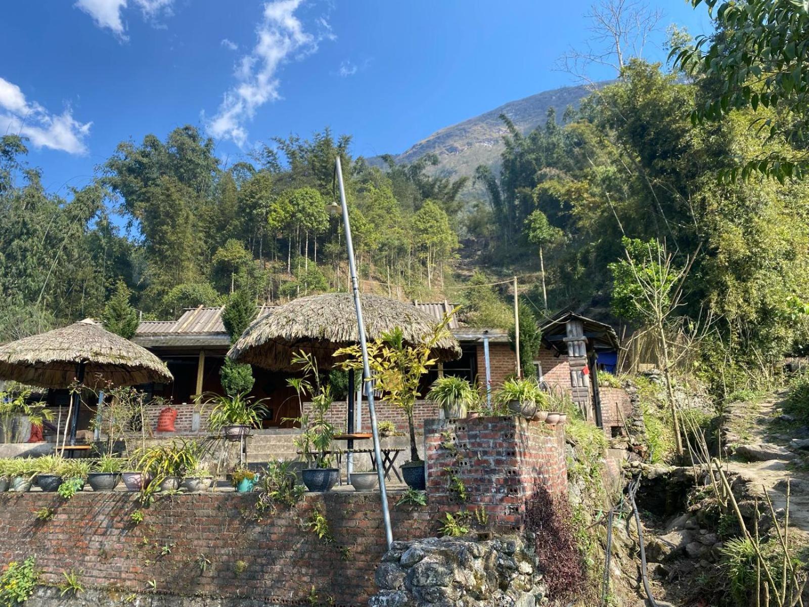 Sue Pa Family Trekking Homestay Sapa Bagian luar foto